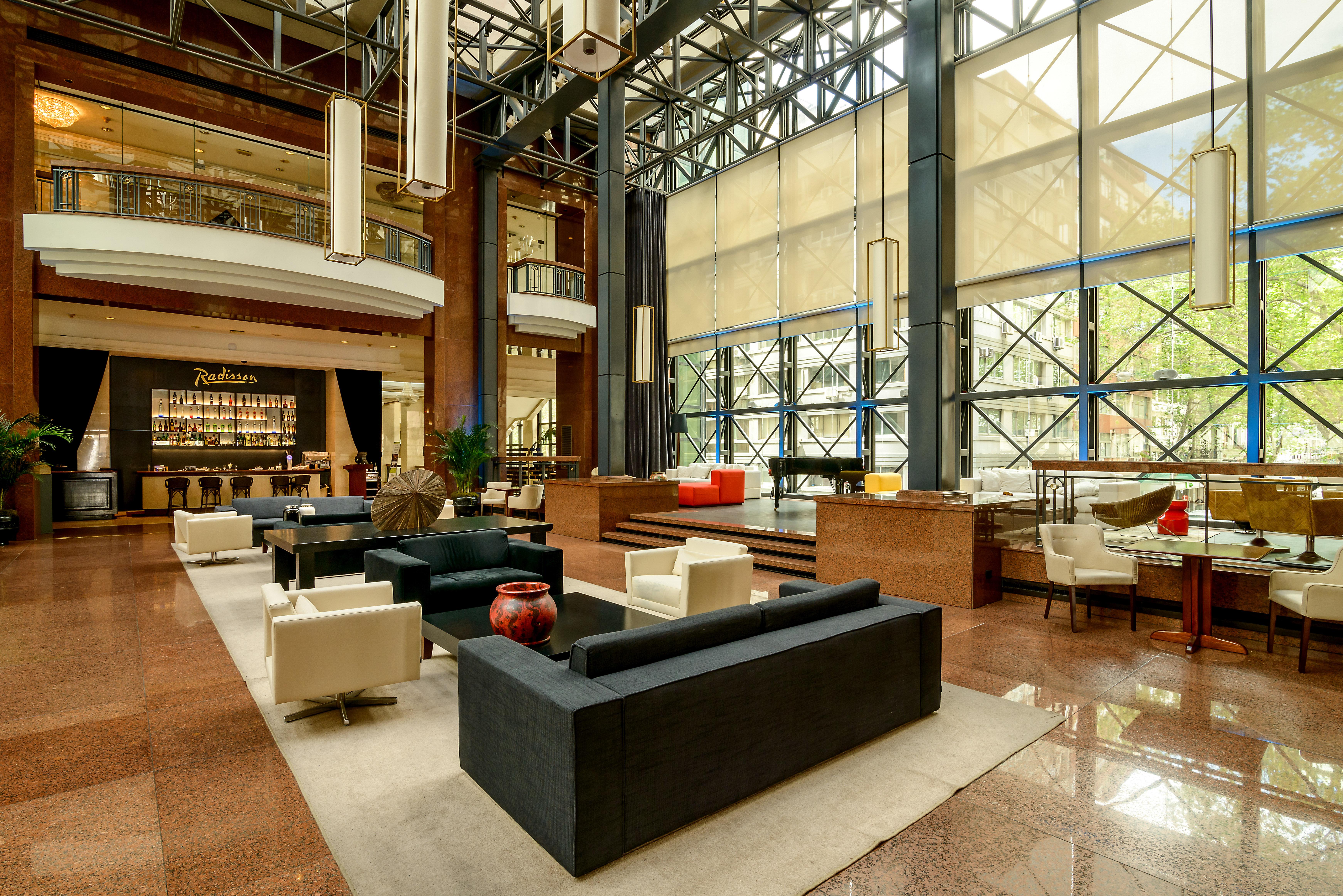 Radisson Montevideo Victoria Plaza Hotel Exteriér fotografie Lobby